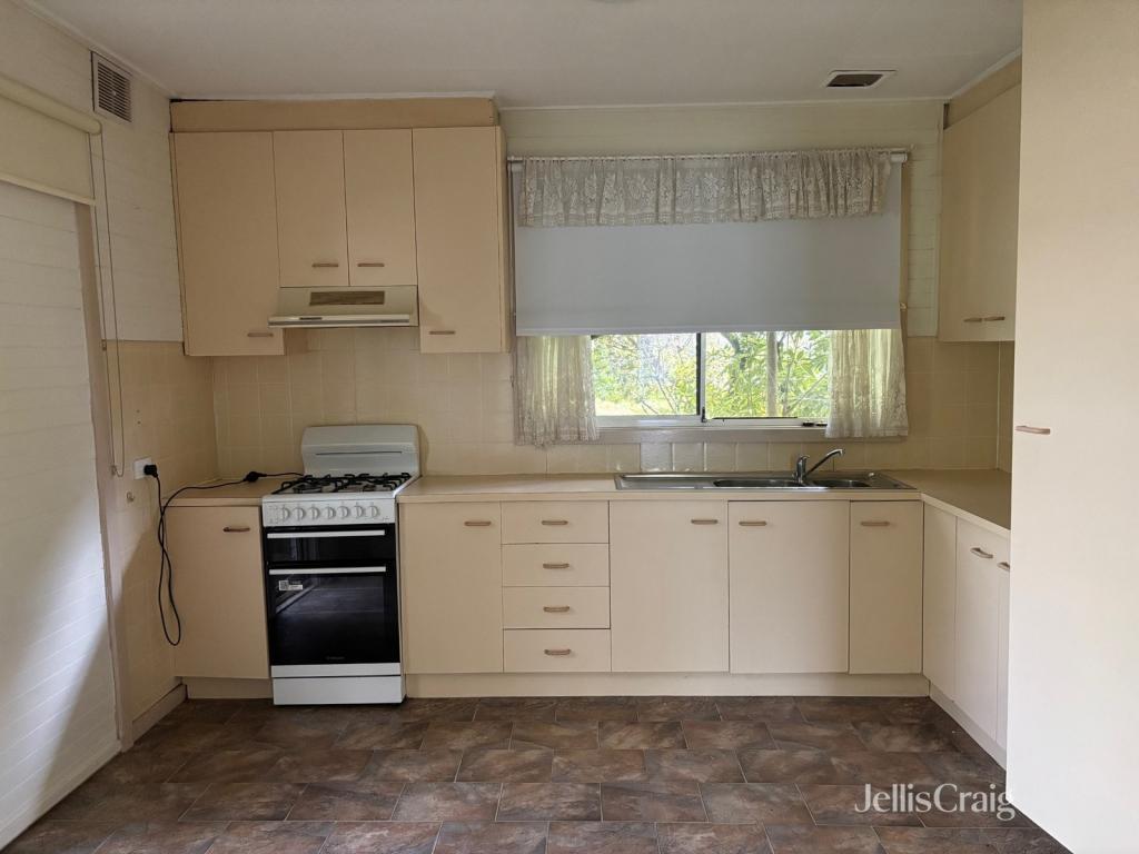 53 Whitelaw St, Reservoir, VIC 3073