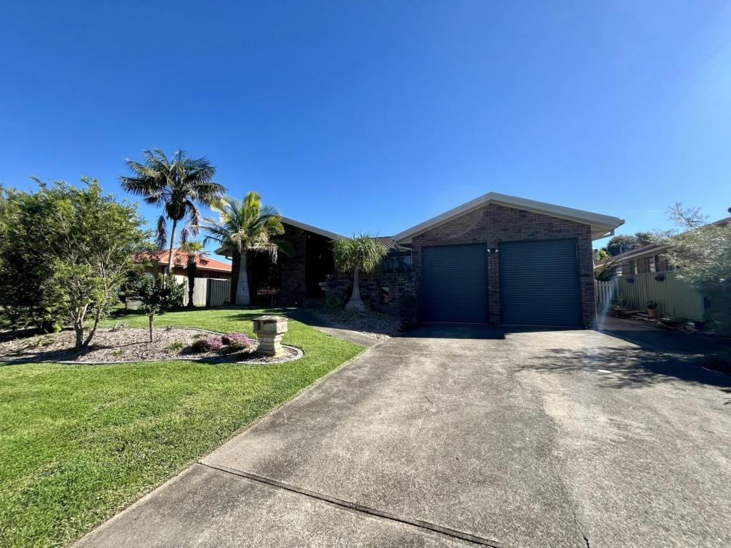 51 Clerke St, Old Bar, NSW 2430