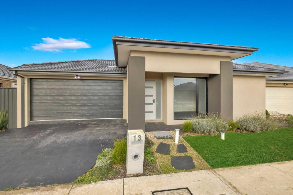 13 Sherbet St, Clyde North, VIC 3978