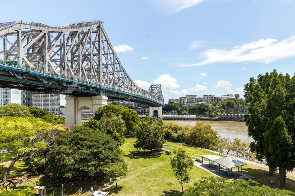 1 Holman St, Kangaroo Point, QLD 4169