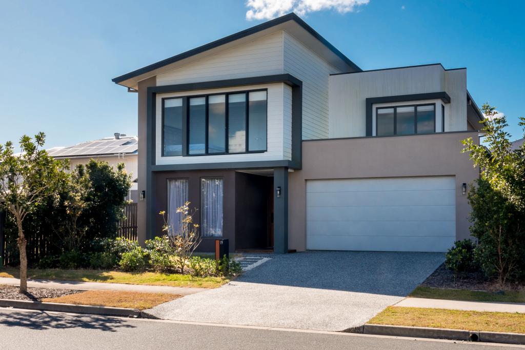 19 Amazon Cct, Helensvale, QLD 4212