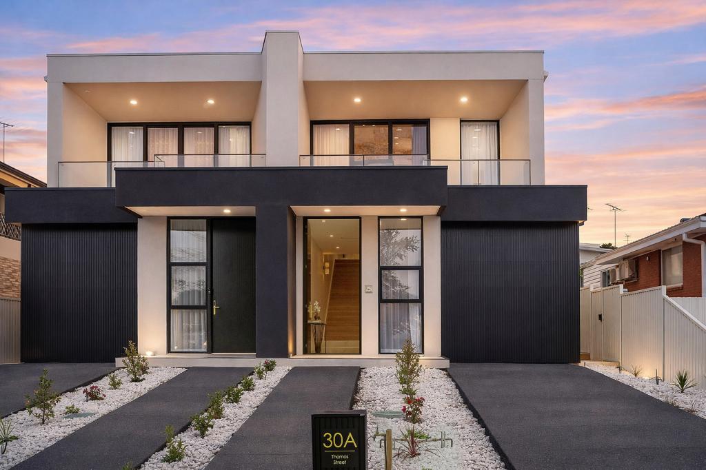 30A THOMAS ST, PICNIC POINT, NSW 2213