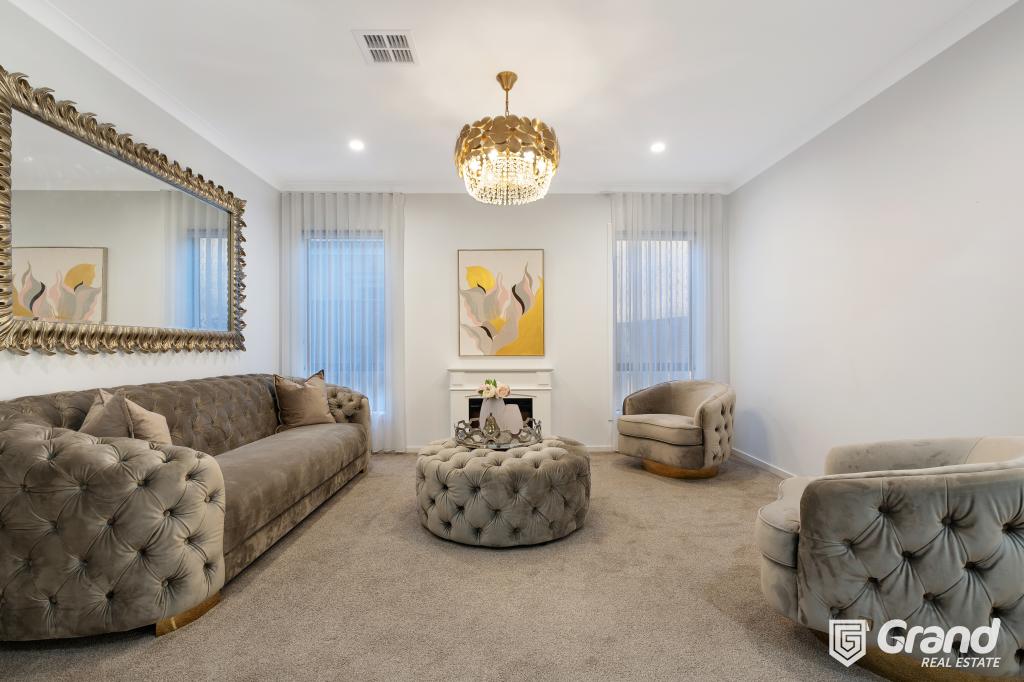 22 PATRIOT BVD, CLYDE NORTH, VIC 3978