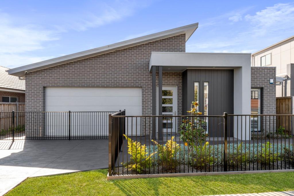 39 Gledswood Hills Dr, Gledswood Hills, NSW 2557