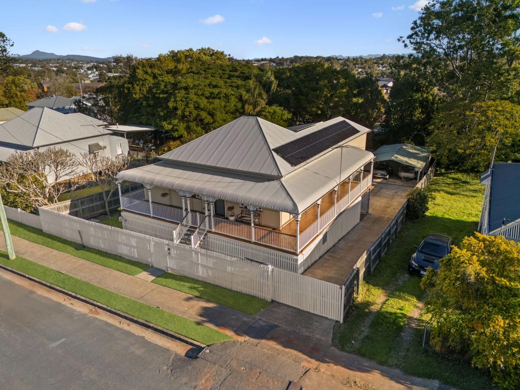 22 Pine Mountain Rd, North Ipswich, QLD 4305