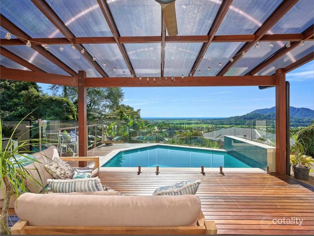 55 Flindersia St, Redlynch, QLD 4870