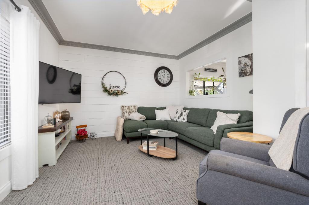 1 Railway St, Walla Walla, NSW 2659