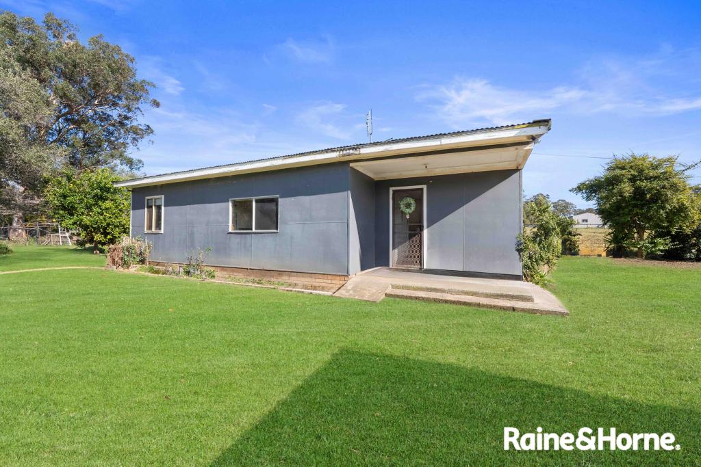 65 Oaks Rd, Thirlmere, NSW 2572