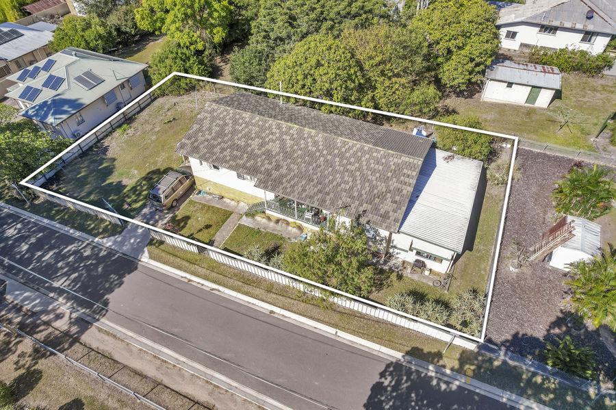 1b Rowena St, Churchill, QLD 4305