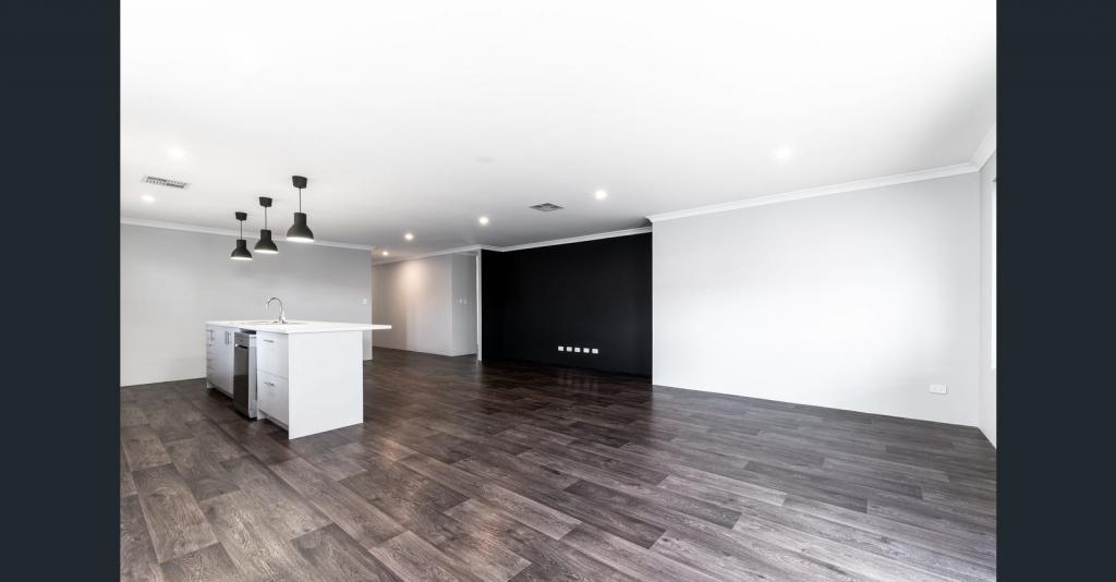 4 Fairmile St, Bushmead, WA 6055