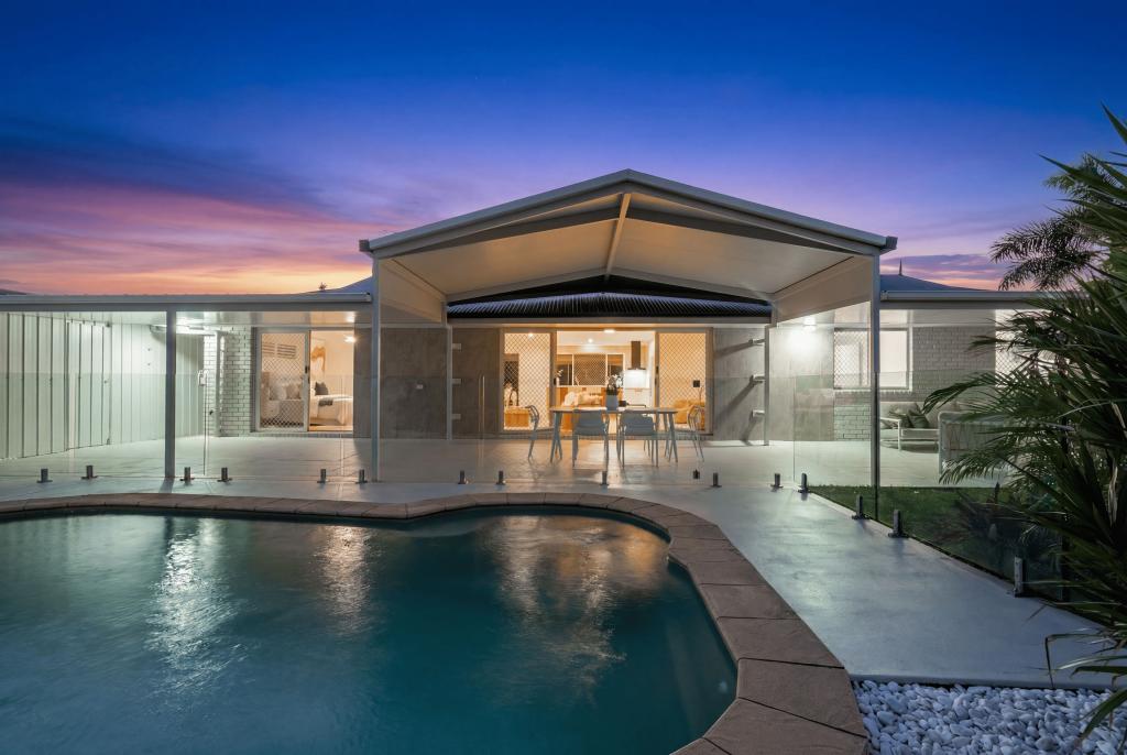 4 SPRAY CT, BEACHMERE, QLD 4510