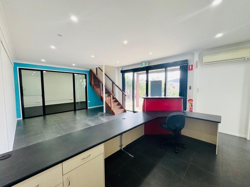 1a/15 Carlo Dr, Cannonvale, QLD 4802