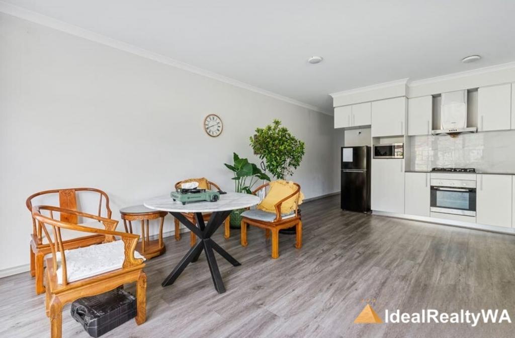 2/3 Kidman Ct, Thornlie, WA 6108