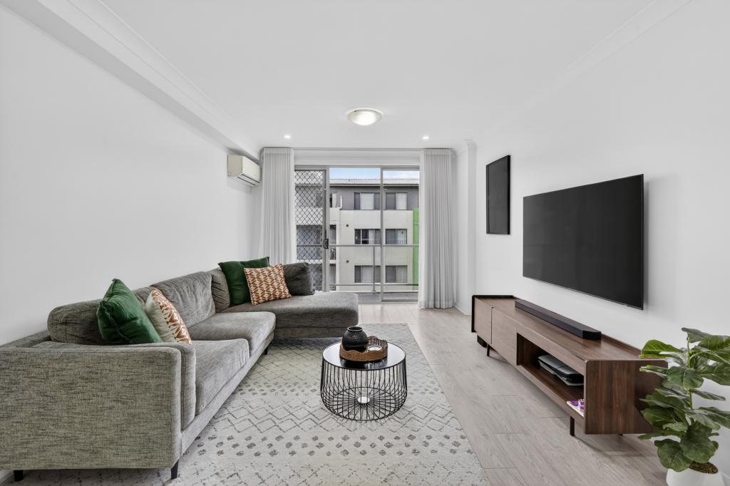 302/8c Myrtle St, Prospect, NSW 2148