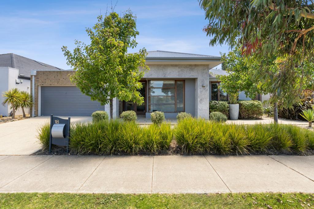 18 Armstrong Bvd, Mount Duneed, VIC 3217