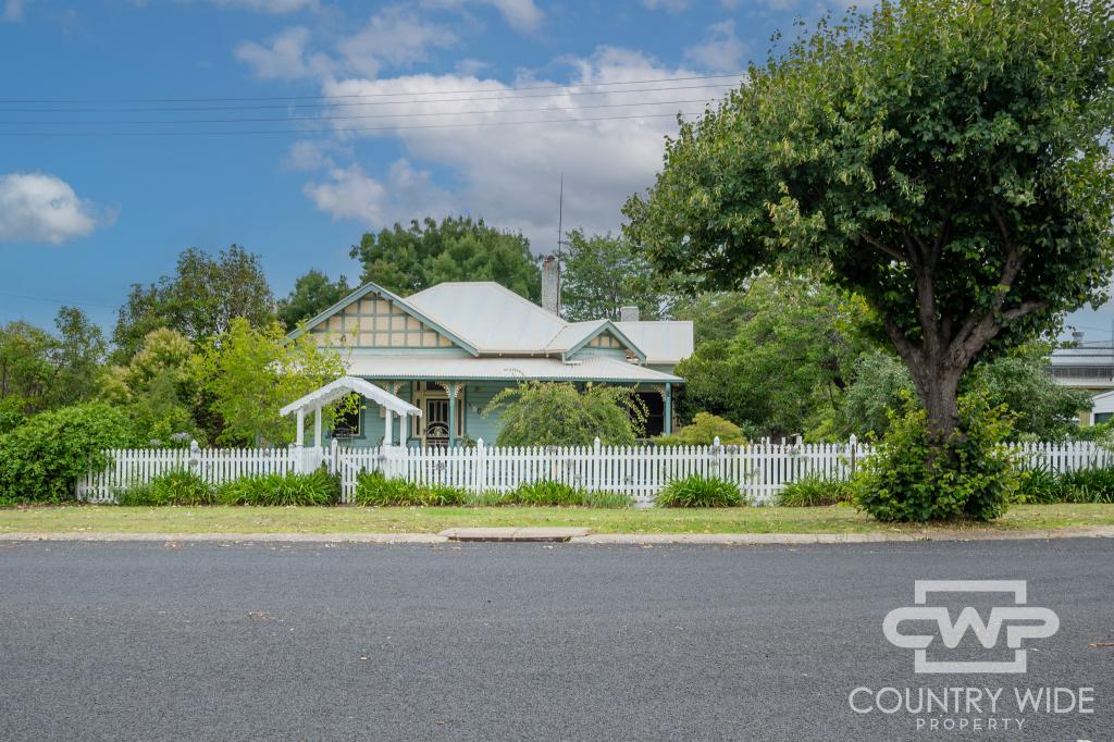 85 Bourke St, Glen Innes, NSW 2370