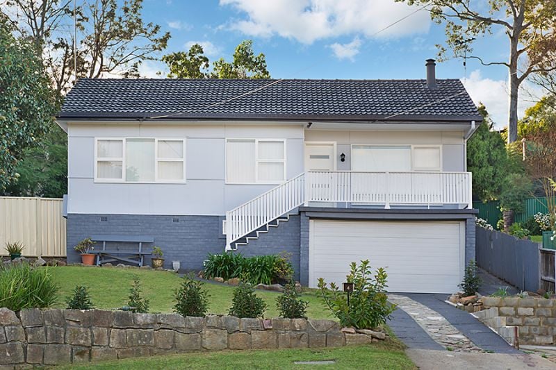 4 Sheather Pl, Campbelltown, NSW 2560