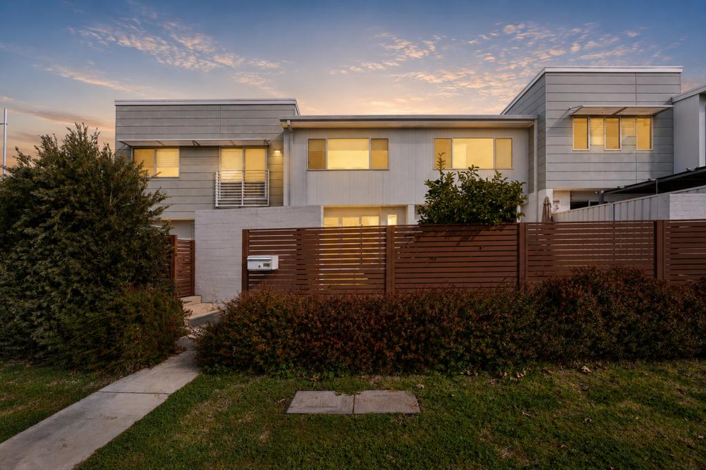 81 Woodberry Ave, Coombs, ACT 2611
