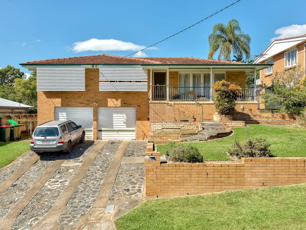 4 GEMALLA ST, STAFFORD HEIGHTS, QLD 4053