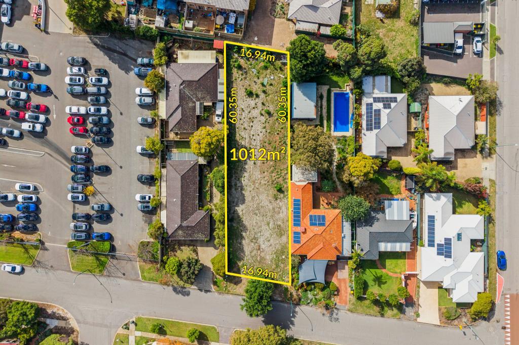 24 MELBOURNE ST, ST JAMES, WA 6102