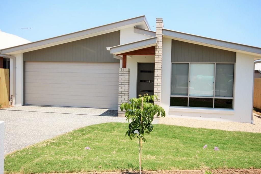 27 Stirling Cct, Redbank Plains, QLD 4301