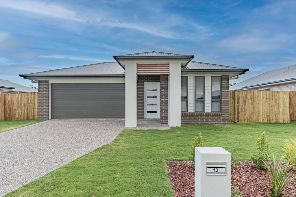 12 Hazelwood St, Wondunna, QLD 4655