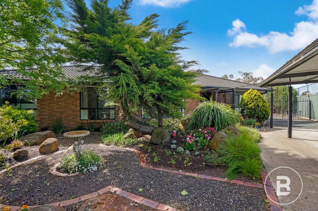 15 Mahers Rd, Warrenheip, VIC 3352