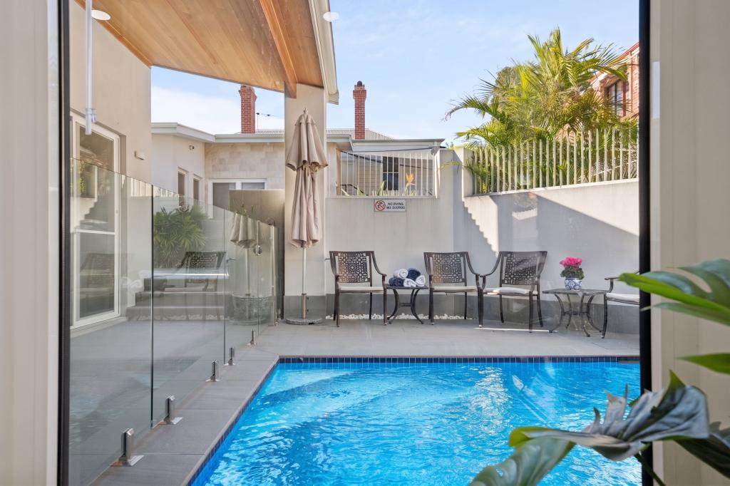 2/85 Wray Ave, Fremantle, WA 6160