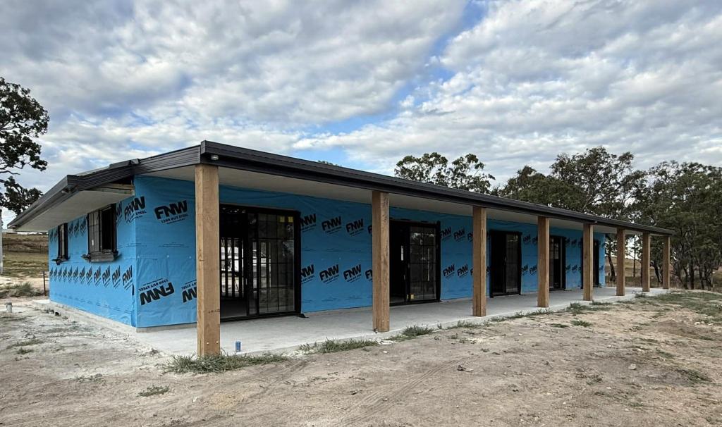 102 Mount Mackenzie Rd, Tenterfield, NSW 2372