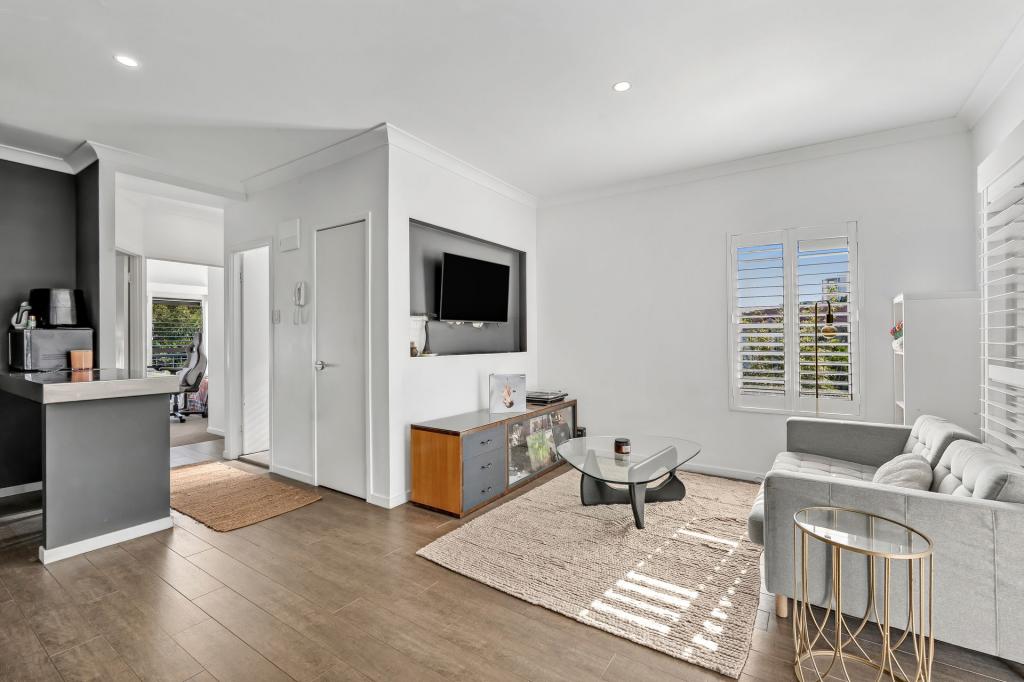 17/14 Mawarra St, Palm Beach, QLD 4221