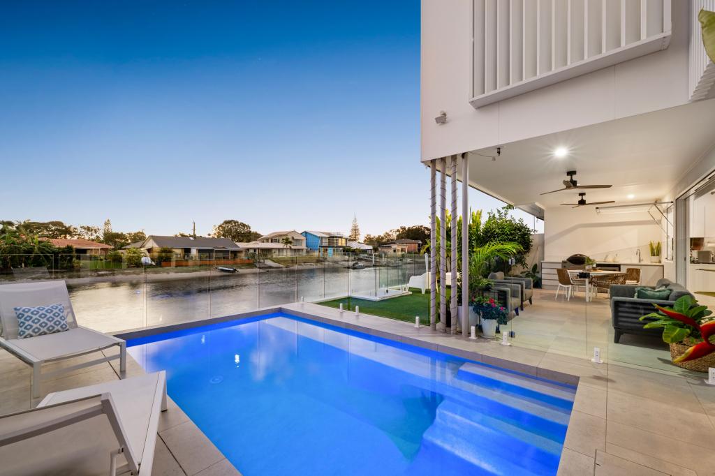2/12 Swinbourne Lane, Maroochydore, QLD 4558