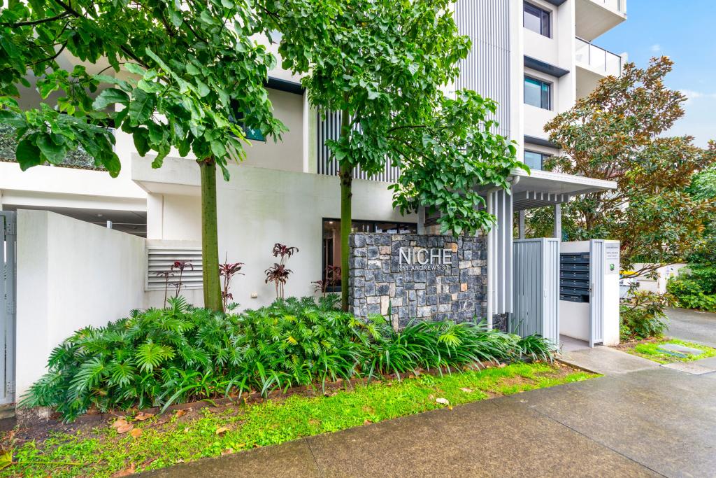 302/11 ANDREWS ST, SOUTHPORT, QLD 4215