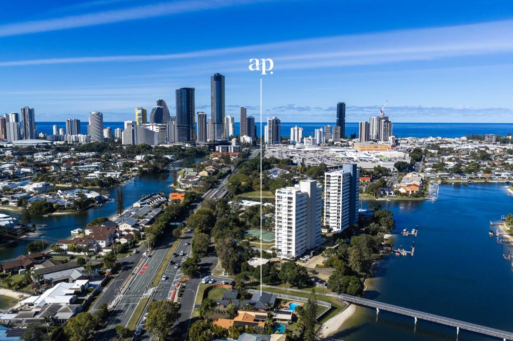 68 Hooker Bvd, Mermaid Waters, QLD 4218