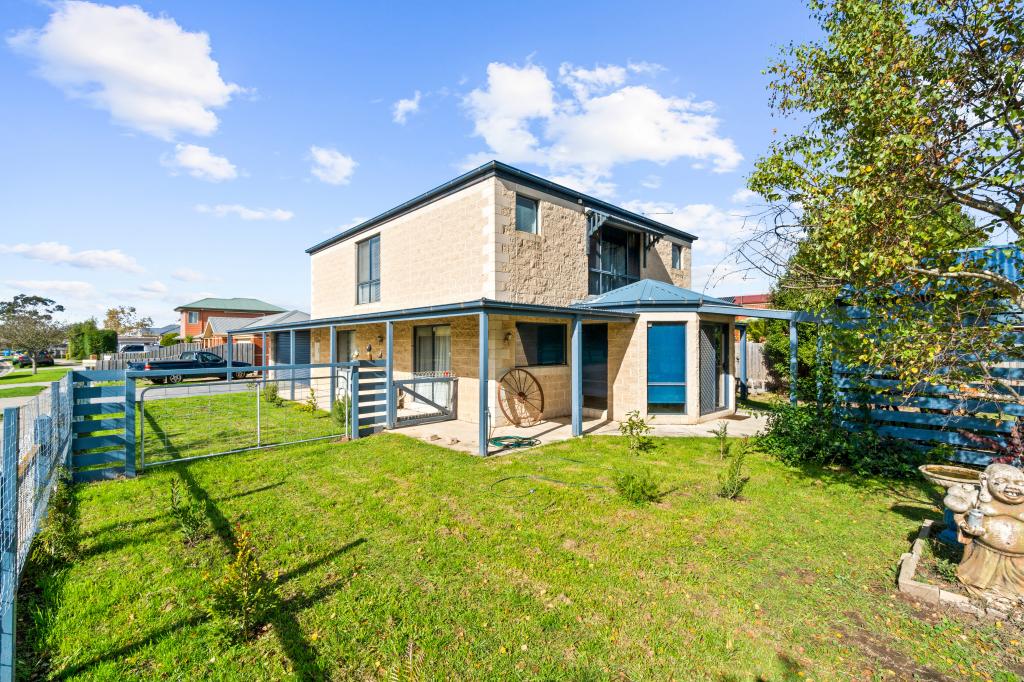 2 Greenaway Ct, Sale, VIC 3850