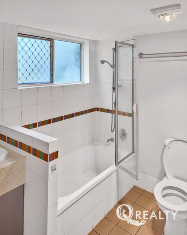 2/17 Richmond Rd, Morningside, QLD 4170