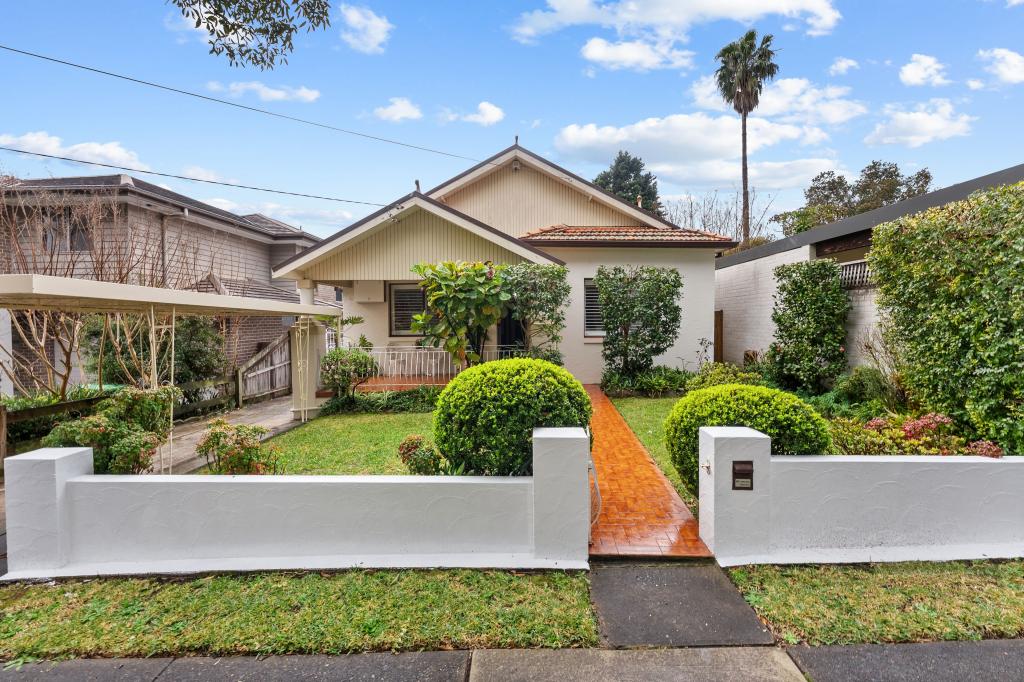 2 Liege St, Russell Lea, NSW 2046