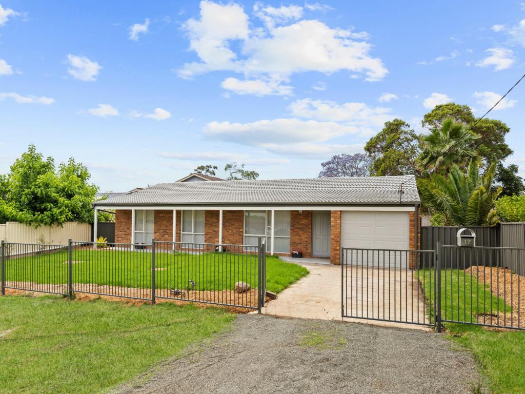 17 Tomalpin St, Kearsley, NSW 2325