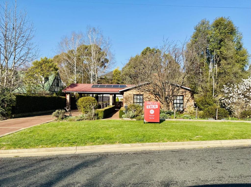 106 Winton St, Tumbarumba, NSW 2653