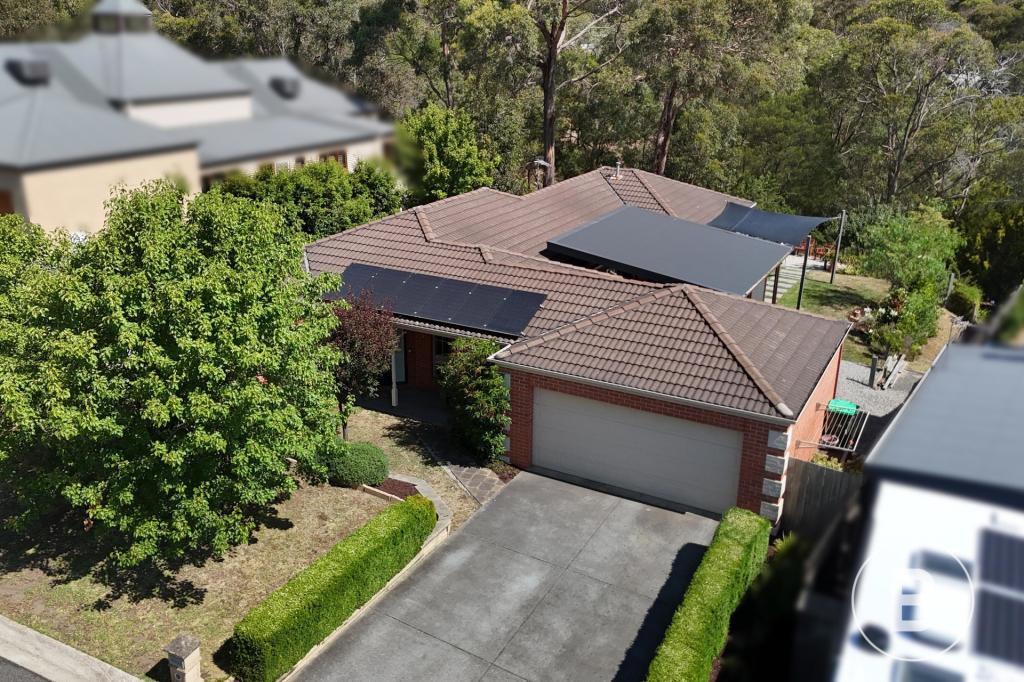 33 Nevett Cres, Mount Helen, VIC 3350