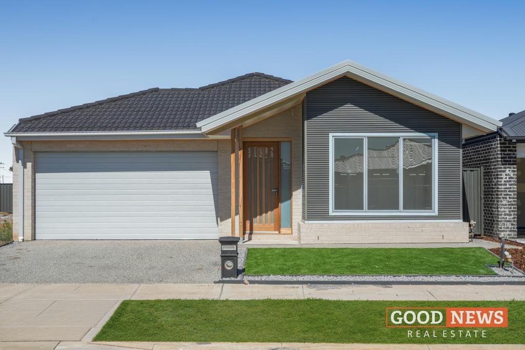 31 Makiti Cres, Harkness, VIC 3337