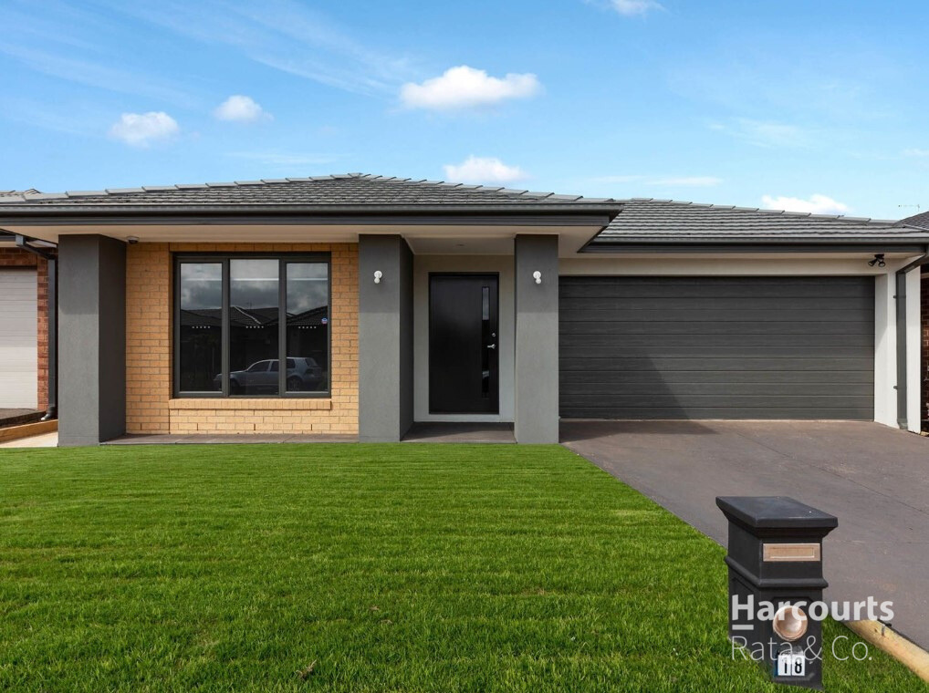 18 Becontree Cres, Strathtulloh, VIC 3338