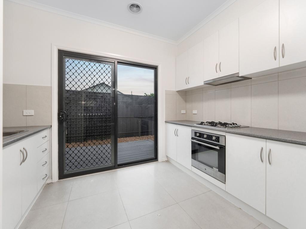 2/10 Camphor Ct, Doveton, VIC 3177
