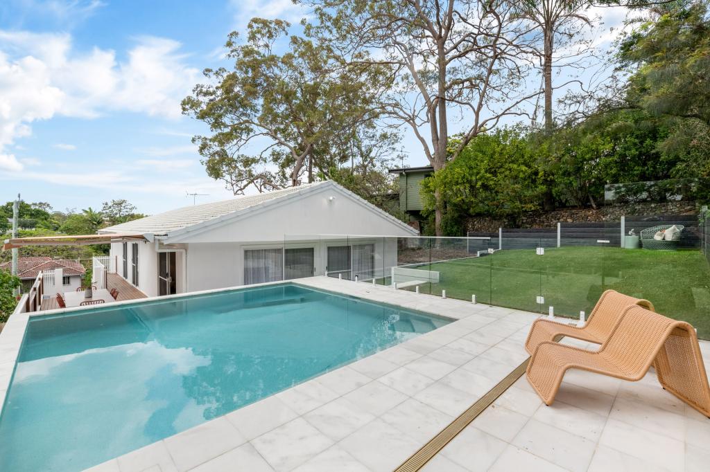 132 Victor St, Holland Park, QLD 4121