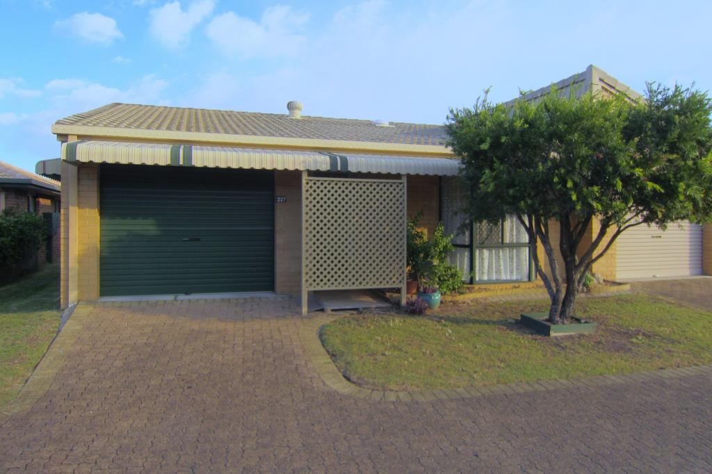 227/4 Melody Ct, Warana, QLD 4575