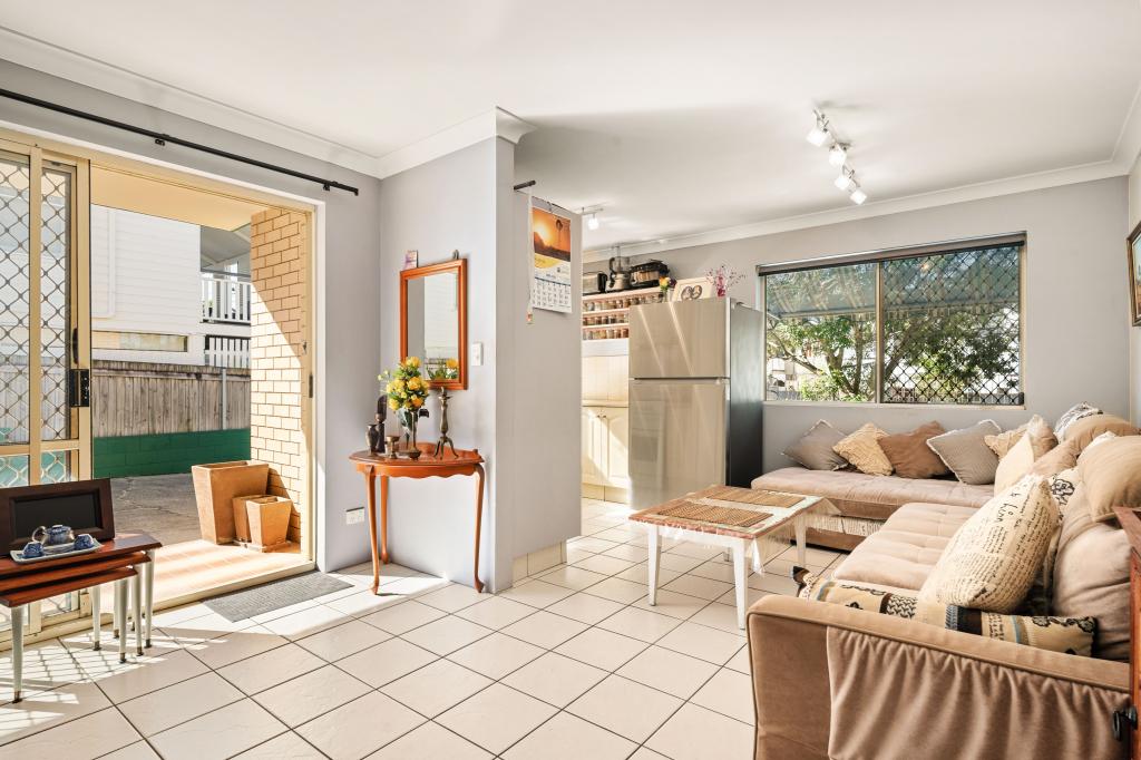 1/37 Vera St, Greenslopes, QLD 4120