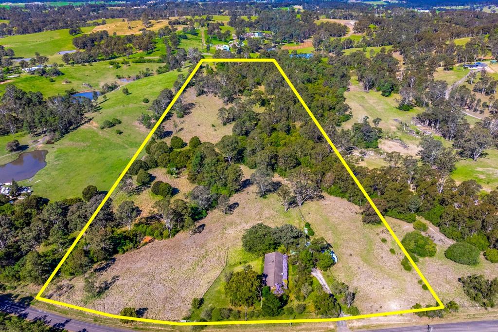 360 Wolstenholme Ave, Greendale, NSW 2745