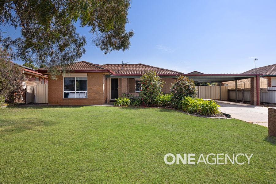 40 Naretha St, Glenfield Park, NSW 2650