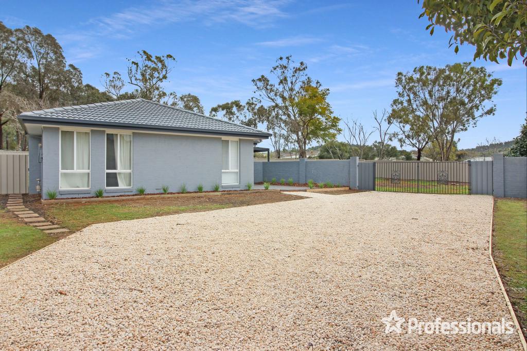 5 Cooba Pl, Estella, NSW 2650