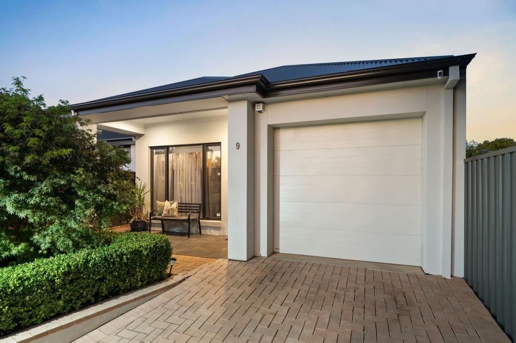 9 Manooka St, Modbury Heights, SA 5092