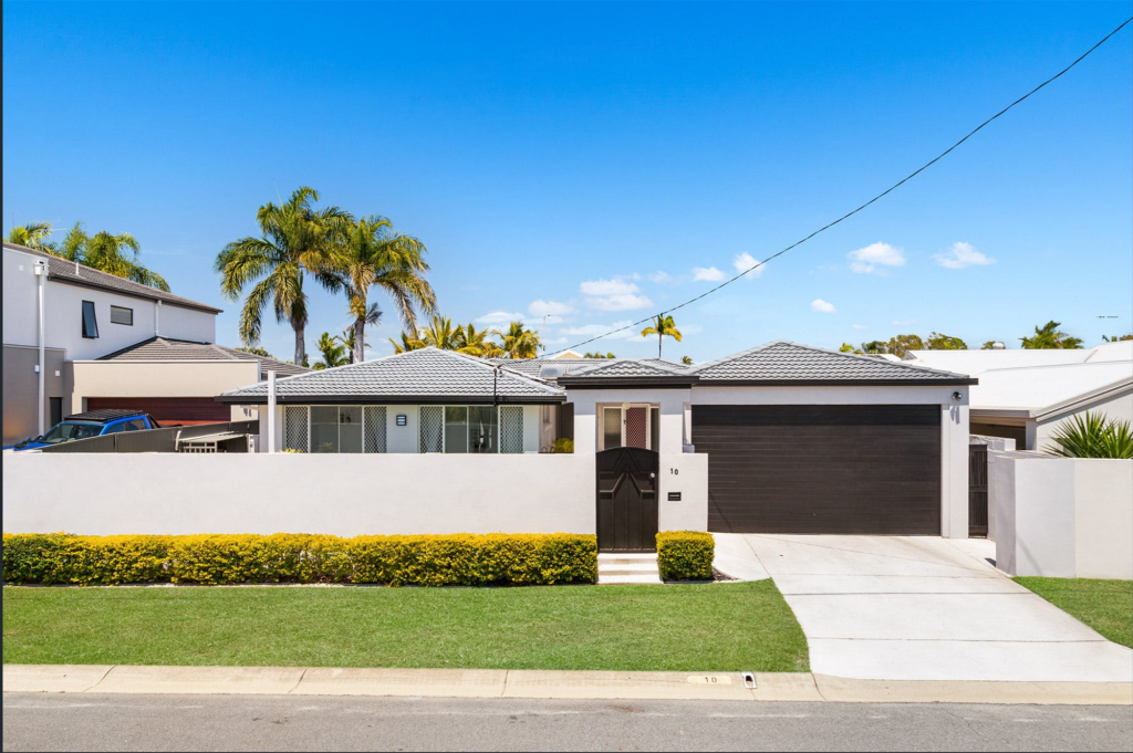 10 Monterey Ct, Broadbeach Waters, QLD 4218